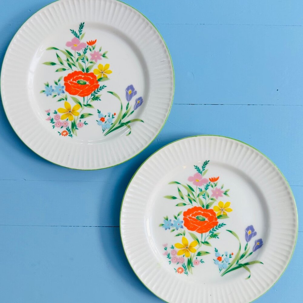 Vintage Heather Pattern Pair Salad Plates, Cottagecore Dishes, Floral Plates